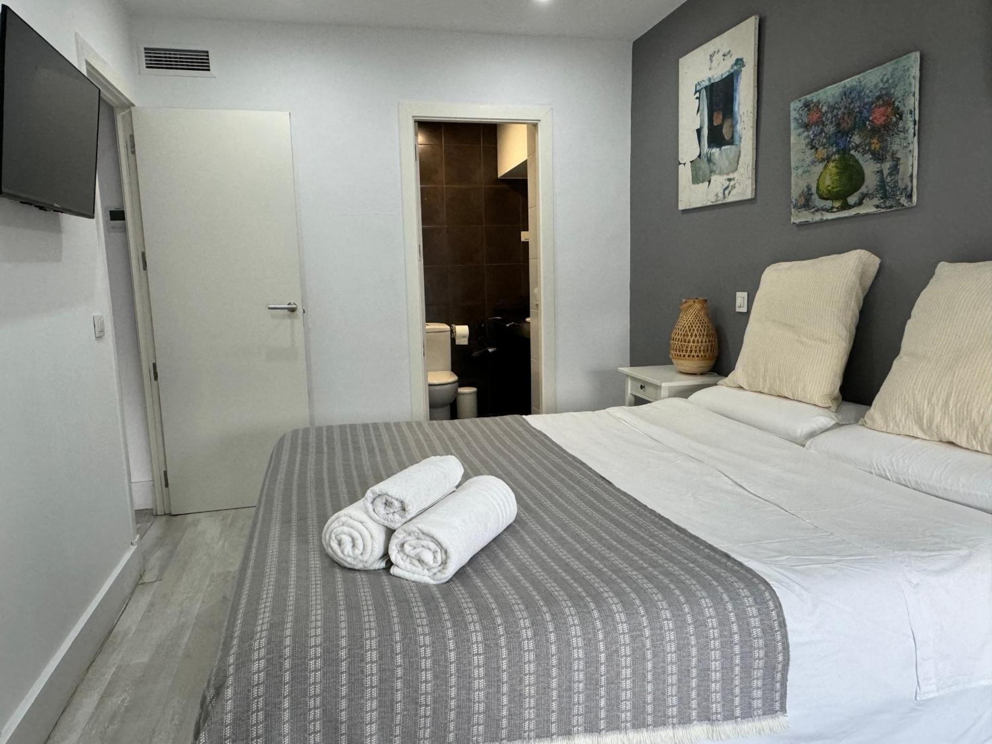 Center City, Puerta Del Sol Terraza Apartment มาดริด ภายนอก รูปภาพ